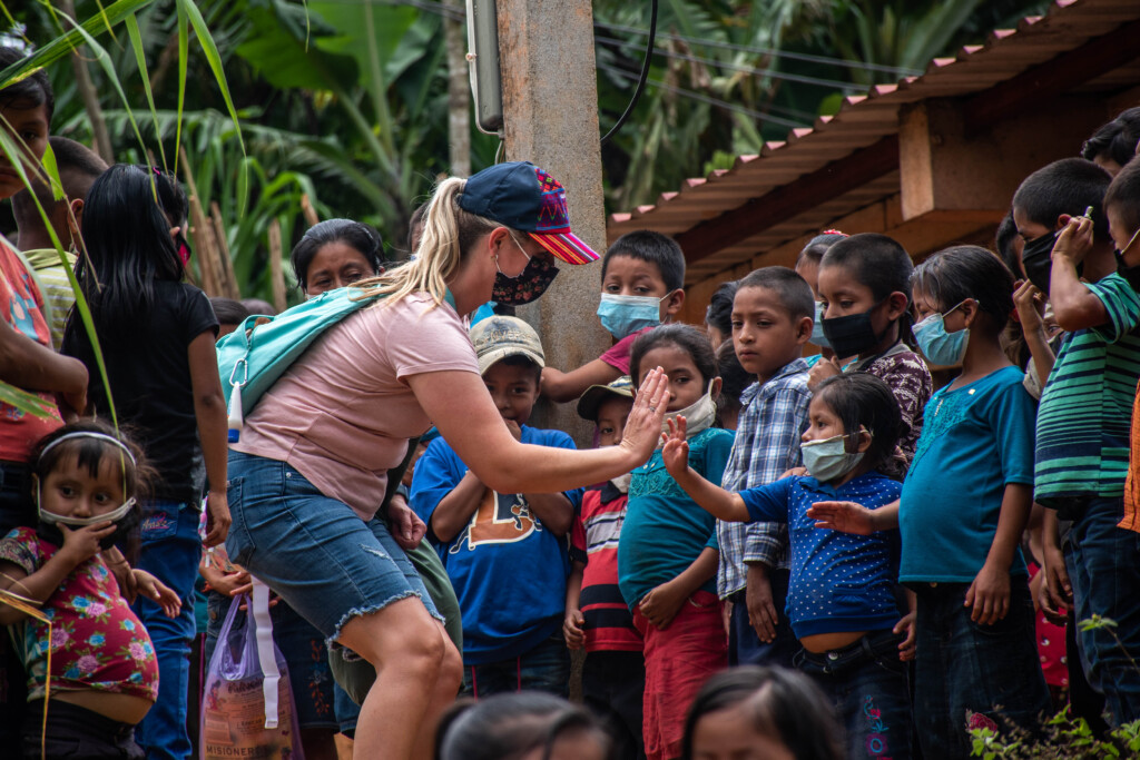 High Five for Volunteers! Volunteer_Missions_Guatemala